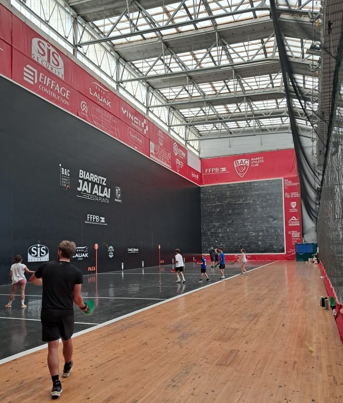 Activité couverte Pays Basque pelote basque